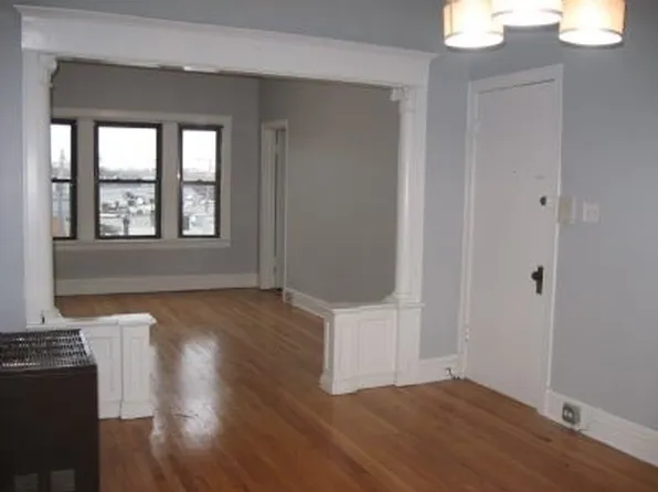 4754 N Lincoln Ave, Chicago, IL 60625