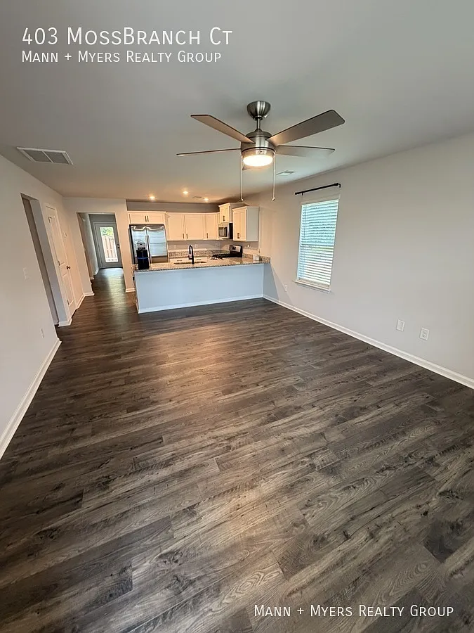 3 bed, 1635 sqft, $2,095 — Photo 3