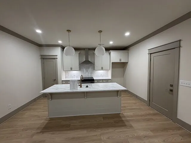 3 bed, 2.0 bath, 1925 sqft, $2,599 — Photo 4