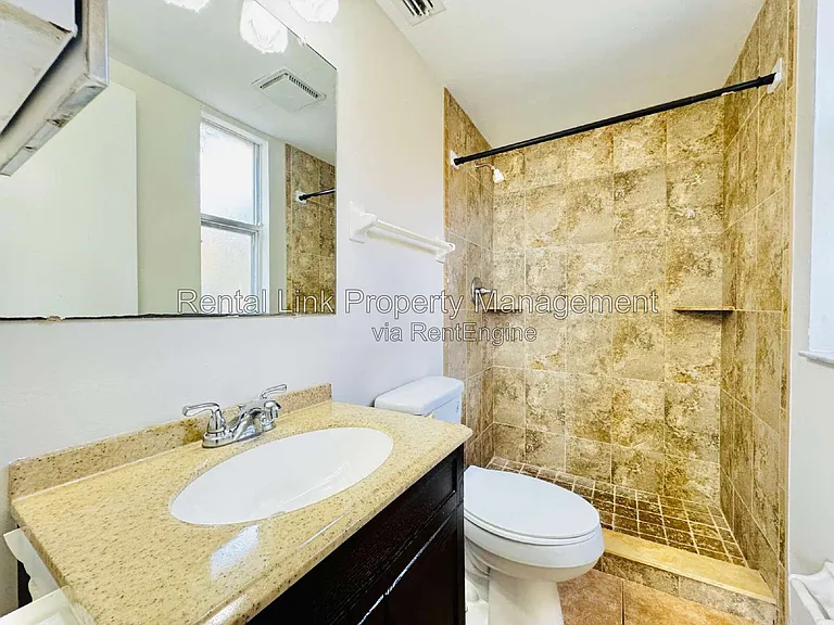 12664 Kenwood Ln #C — Photo 24