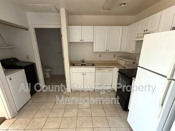4th image of 16033 N 25th St Building 1-202