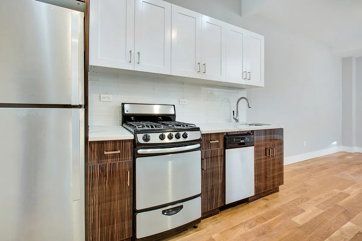 Building Photo - 69 Grand Ave #2R