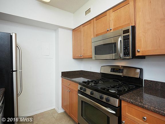 4th image of 4801 Fairmont Ave APT 602