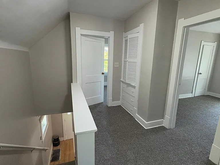 218 Worthington St — Photo 3