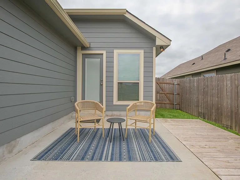 1910 Euclid Dr — Photo 13