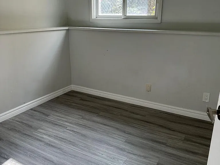 73 Park St N #BASEMENT — Photo 8