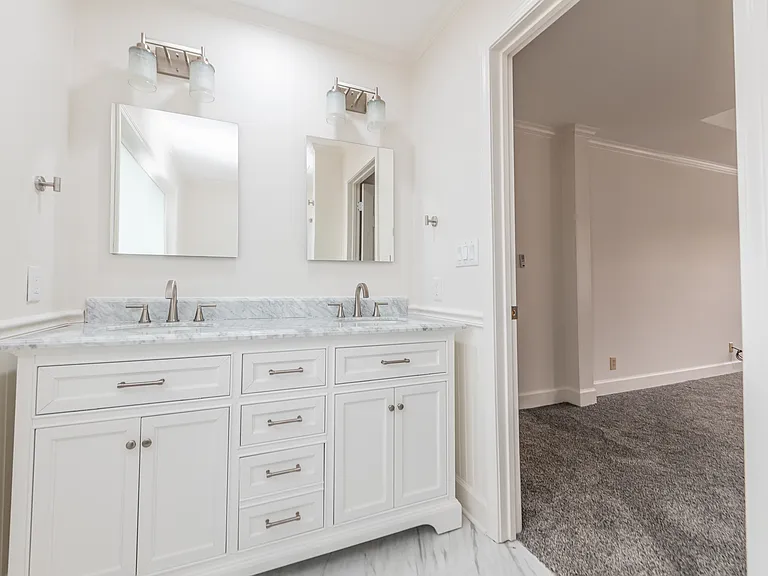 225 Autumn Trace Ct — Photo 16