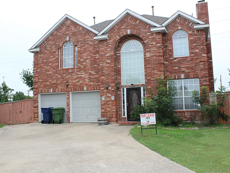 5017 Remington Dr — Photo 25