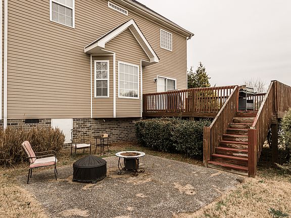 3rd image of 1309 Mulberry Ct