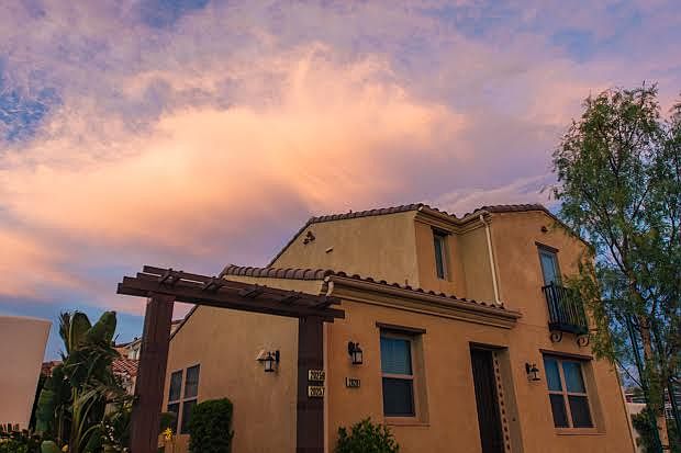 DESIRABLE PORTER RANCH