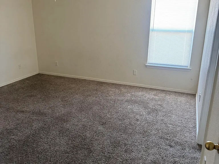 11205 Whitey Ford St — Photo 8