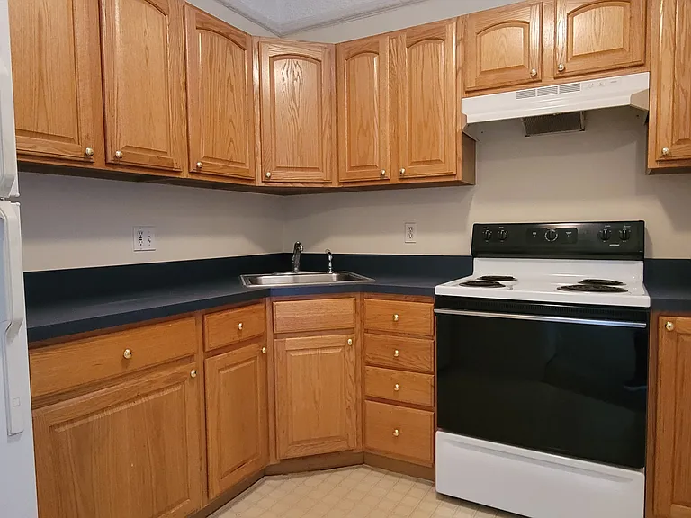 33 Randolph St #11 — Photo 4