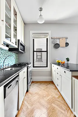 Sold by Compass | media 4