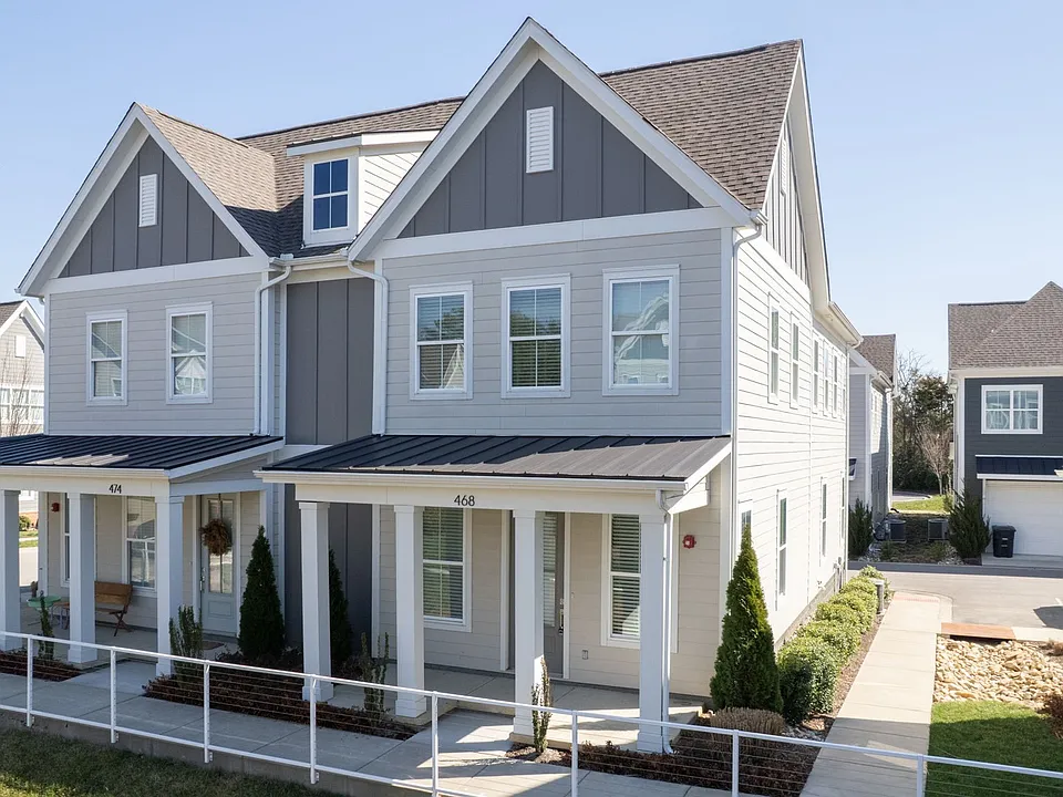468 Herringbone Ct
