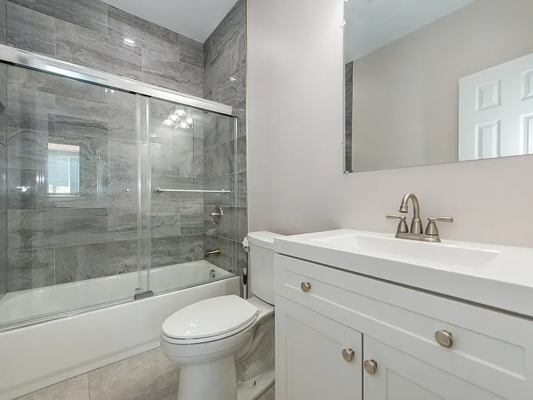 181 S 11th St #2 — Photo 11