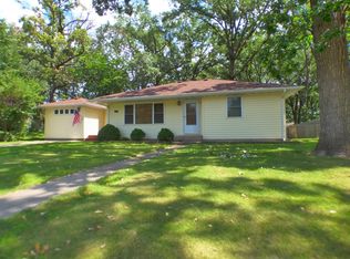 711 4th St SW, Little Falls, MN 56345