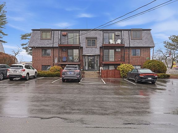 3rd image of 36 Main St APT 1