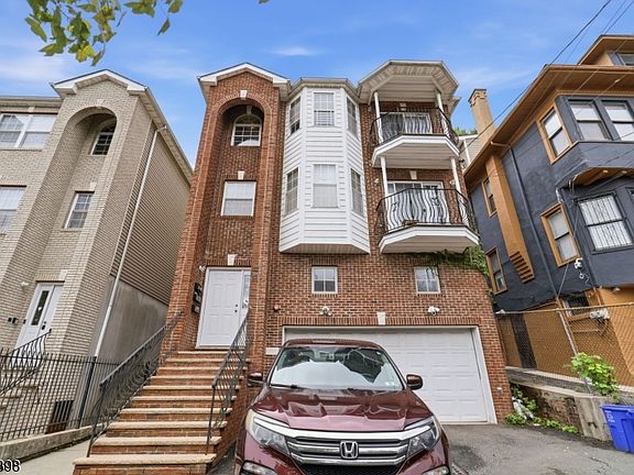 2nd image of 83 Farley Ave