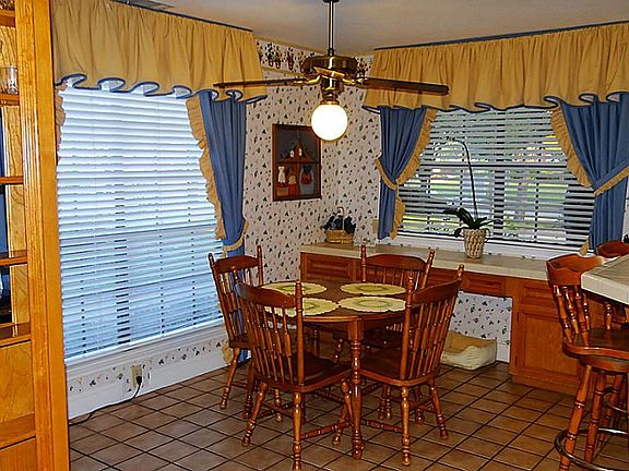 2nd image of 3538 Mesquite Dr