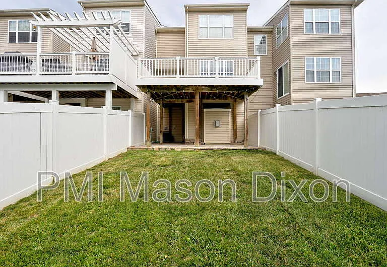 8434 Stansbury Lake Dr — Photo 36