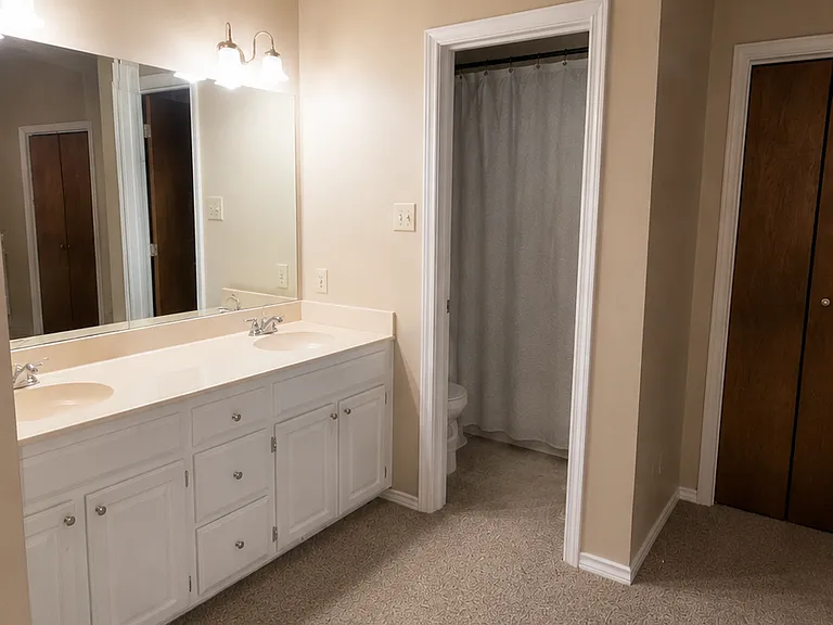 1108 Kathy Ln — Photo 8