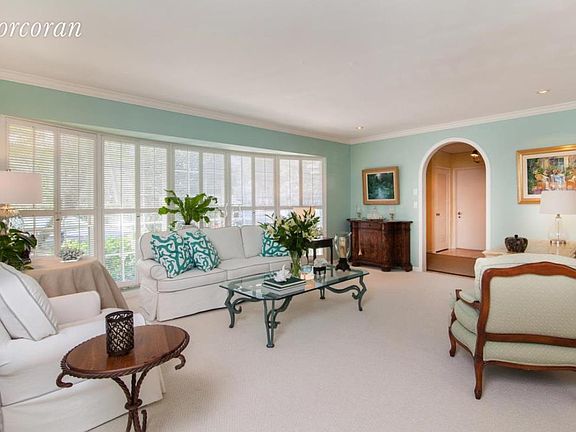 4th image of 1465 N Lake Way