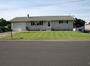1703 Cedar Dr, Lewiston, ID 83501