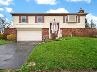 7031 Union Schoolhouse Rd, Dayton, OH 45424