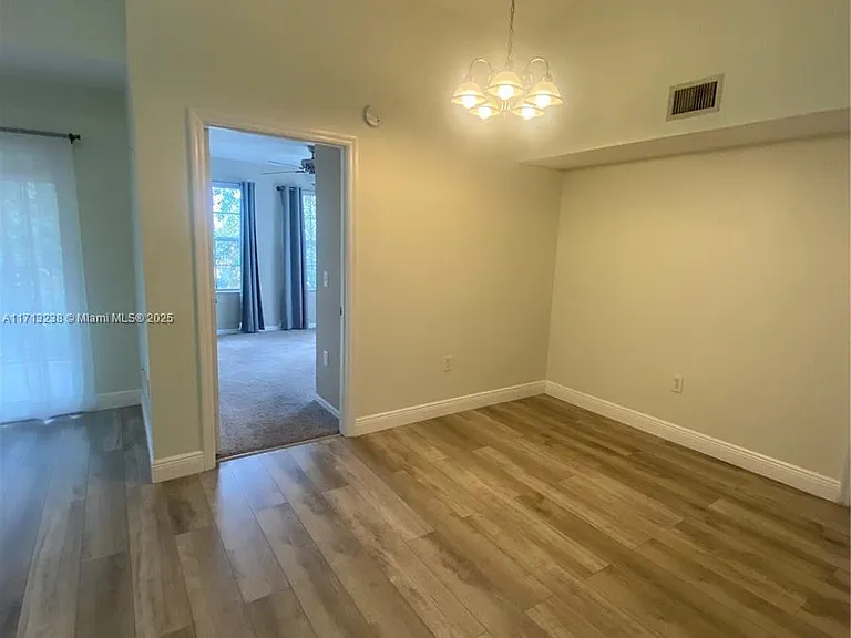 4081 San Marino Blvd #303 — Photo 4