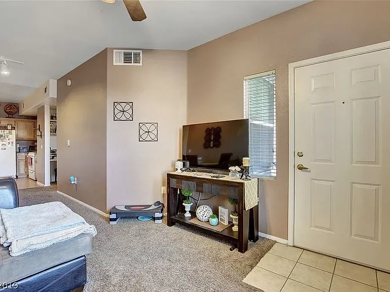 10001 Peace Way #1228 — Photo 4