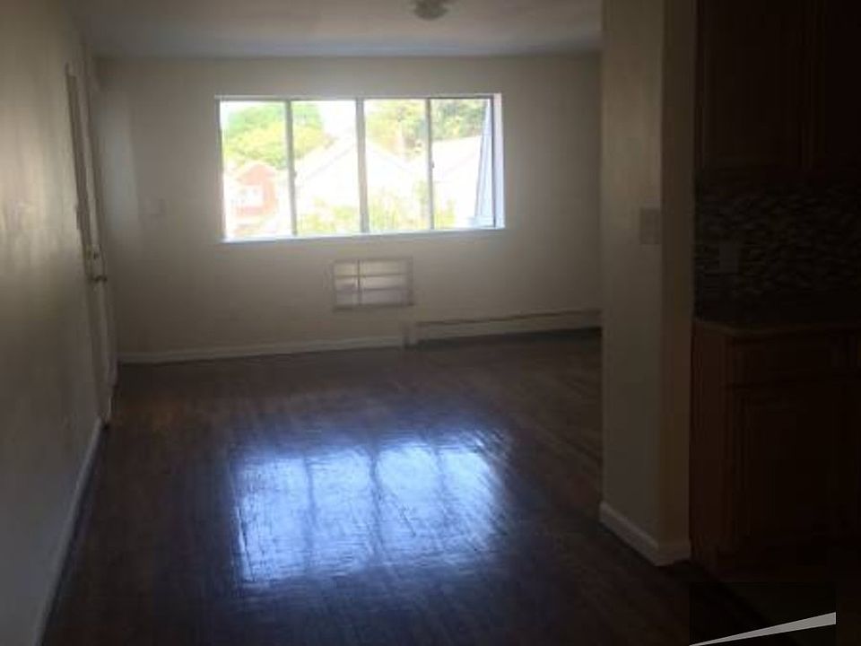 1st image of 124 Austin St