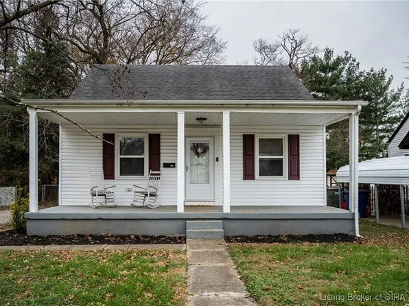 633 N Fairbanks Avenue, Clarksville, IN 47129