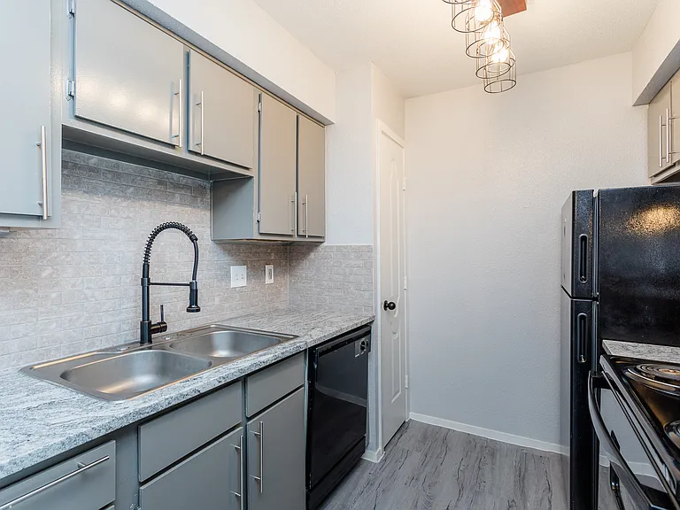 Villa Luna Apartments — Photo 20