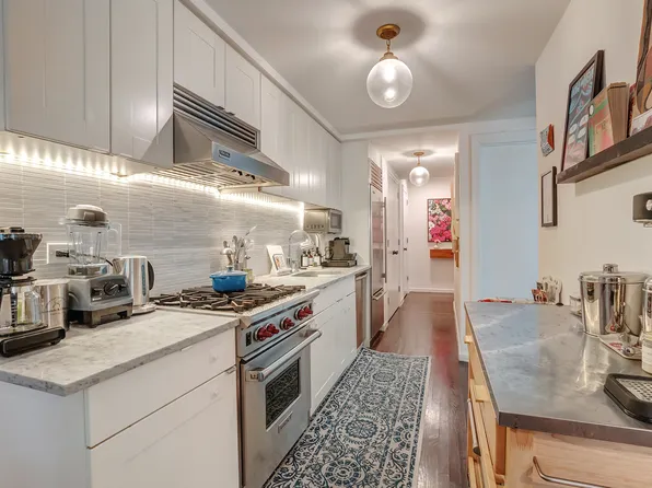 312 West 90th Street image 6 of 10