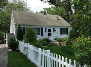 115 Kitemaug Rd, Montville, CT 06382