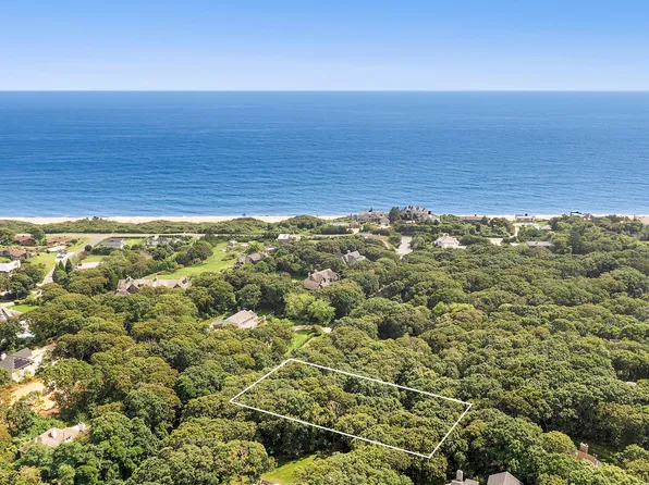 19 Davis Dr, Montauk, NY 11954