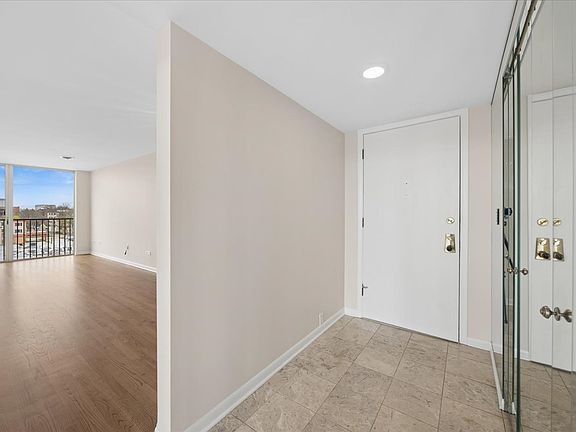 3rd image of 424 Park Ave APT 501