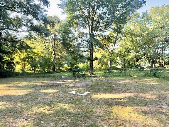 4th image of 2860 Pretty Branch Dr E