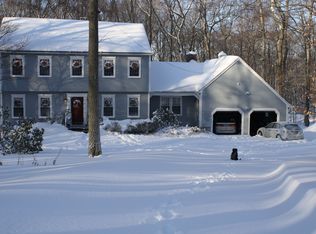 84 Bartlett Dr, Madison, CT 06443