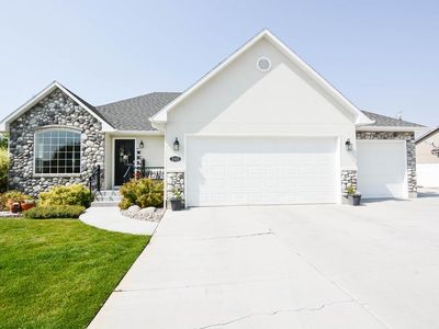 3320 E Greenwillow Ln, Ammon, ID, 83401