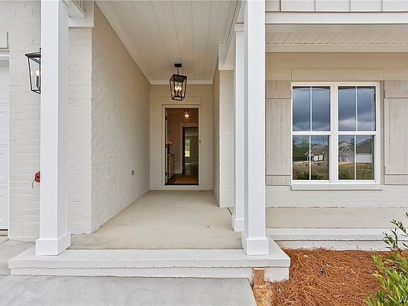 3rd image of 2427 Vesta Dr