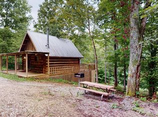 30 Trail Pines Ln, Frenchburg, KY 40322