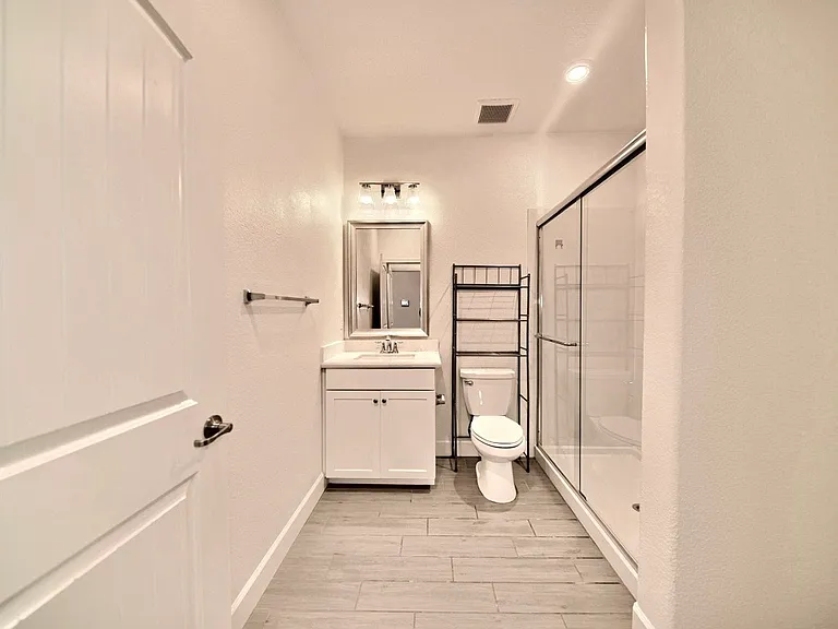 10918 Miacomet Ct — Photo 41