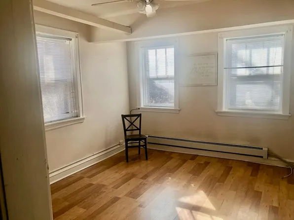 3856 Jerome Ave #G1, Skokie, IL 60076