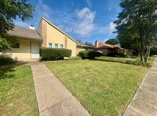 811 Midcreek Dr, Euless, TX 76039