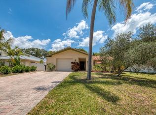 2051 Golf View Dr, Dunedin, FL 34698