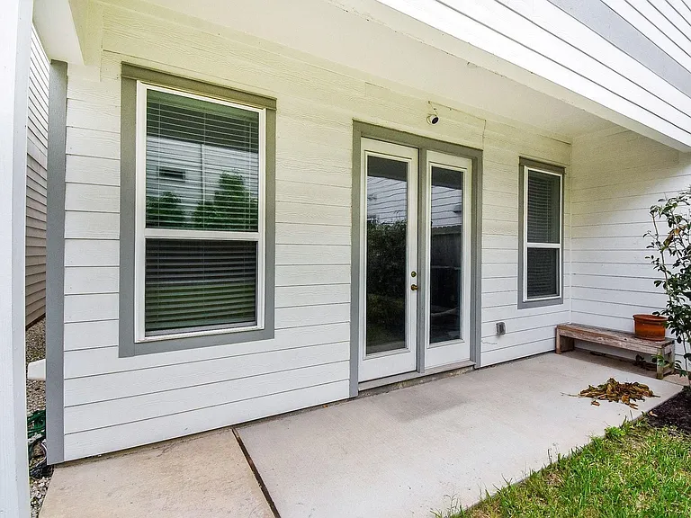 1122 Live Oak St — Photo 31