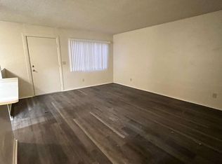 6784 Orange St, Highland, CA 92346