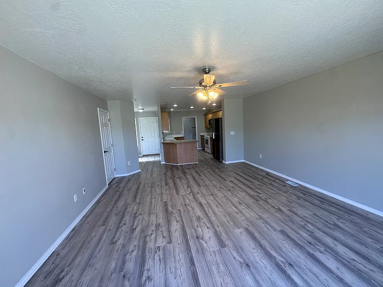 1700 NE Cinder Loop — Photo 19