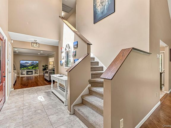 3rd image of 2278 Hunterbrook Road